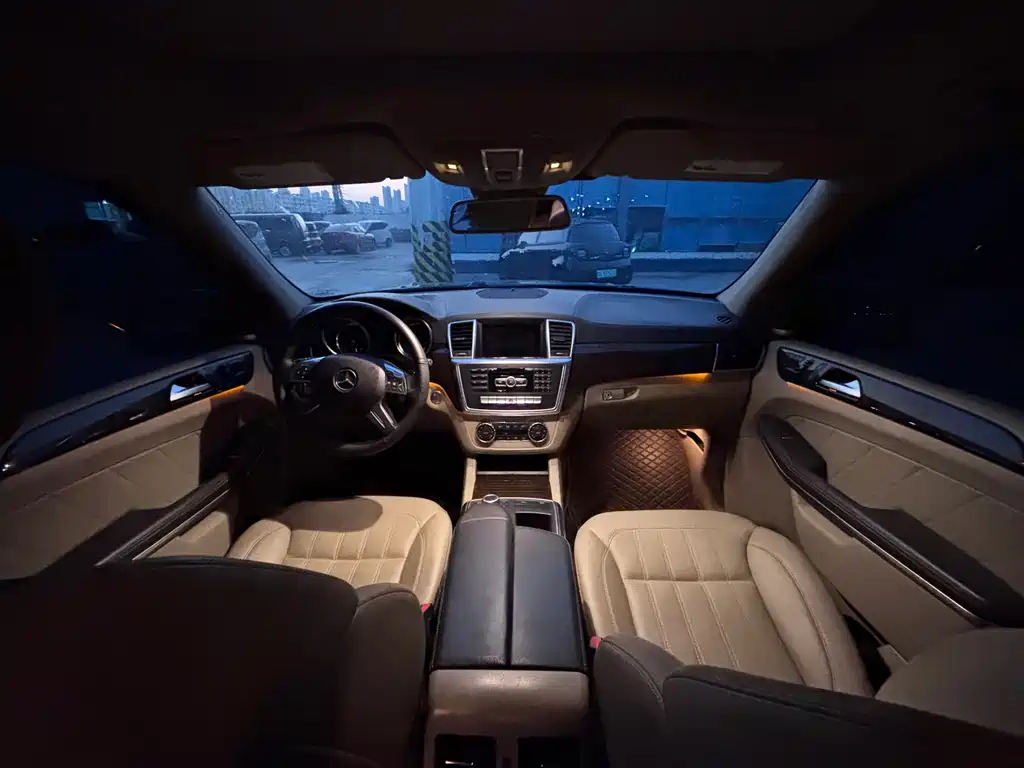 Mercedes-Benz GL-Class — миниатюра 6