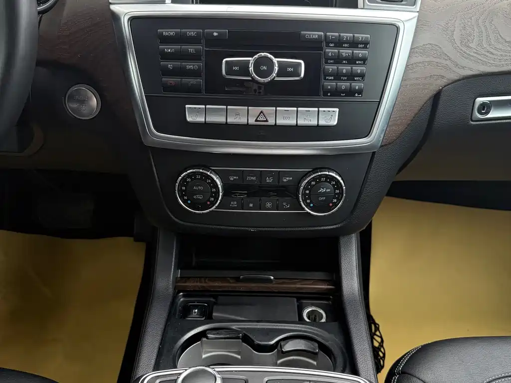 Mercedes-Benz GL-Class — миниатюра 9