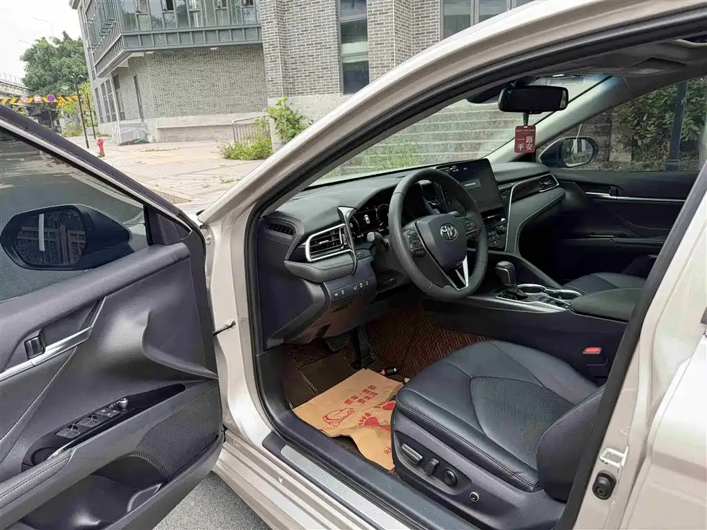 Toyota Camry 2021 2.5S