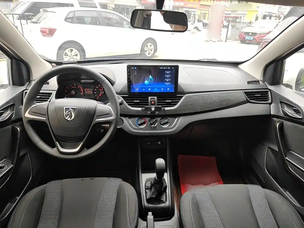 Baojun 310 — миниатюра 10