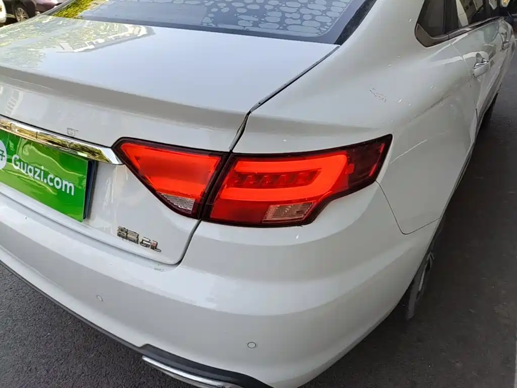 Geely Emgrand GL — миниатюра 8
