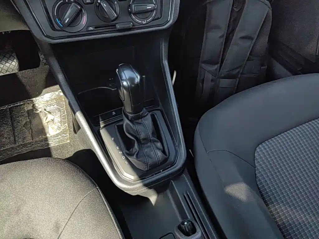 Volkswagen Santana — миниатюра 14