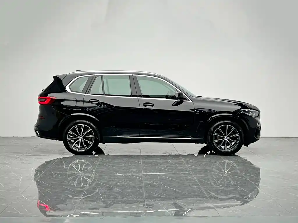 BMW X5 (Import) — миниатюра 7