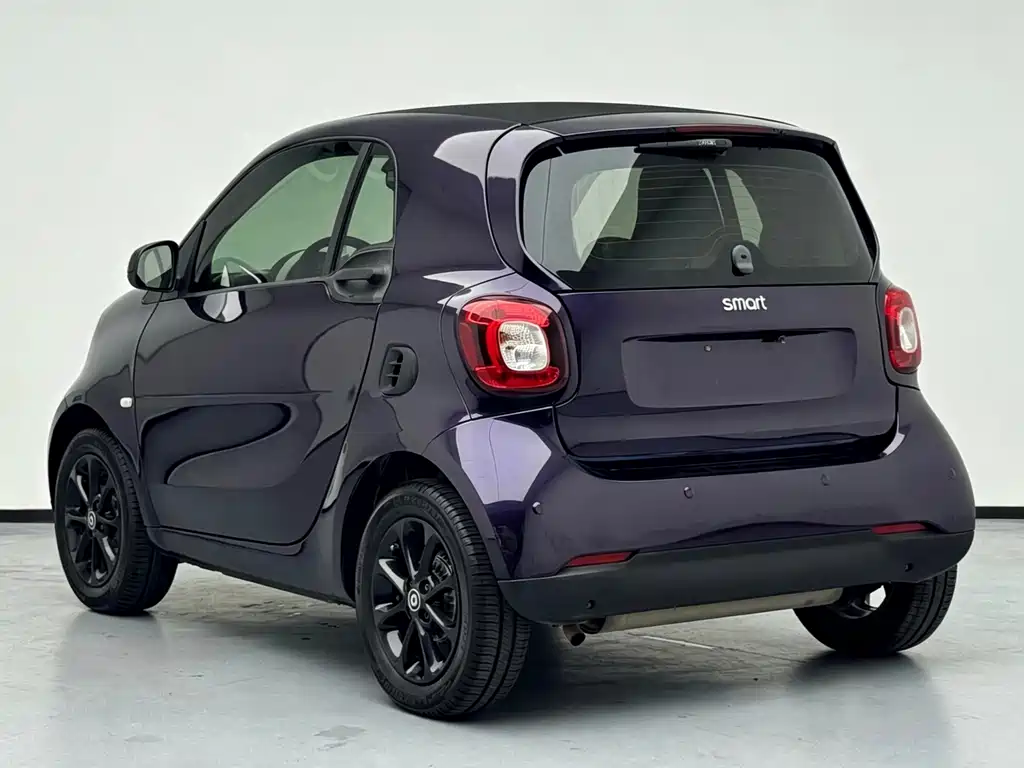 smart Smart Fortwo — миниатюра 12