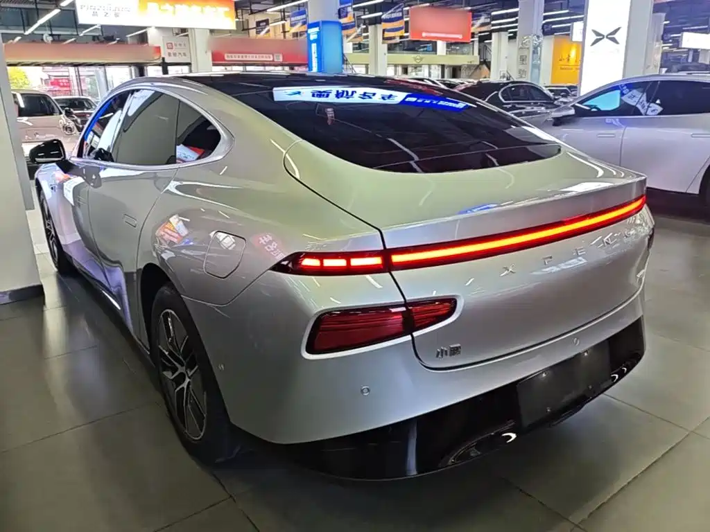 XPeng P7 — миниатюра 5