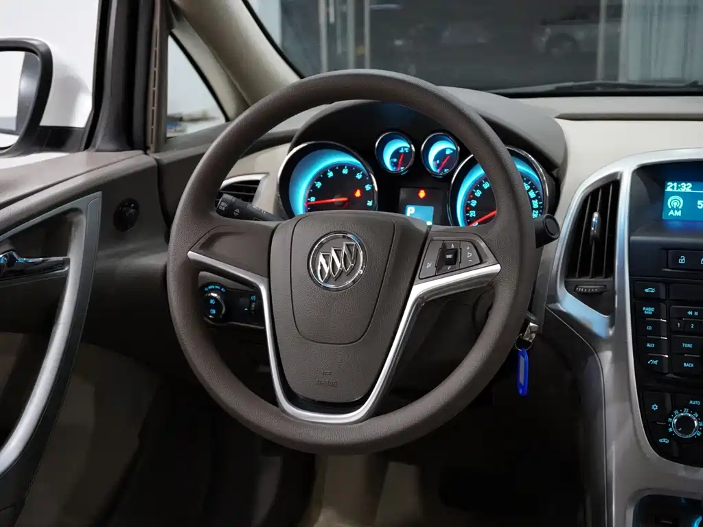 Buick Excelle — миниатюра 12