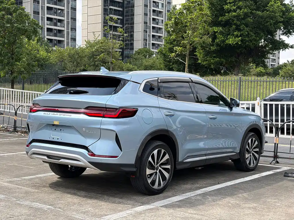 BYD PLUS New Energy — миниатюра 4