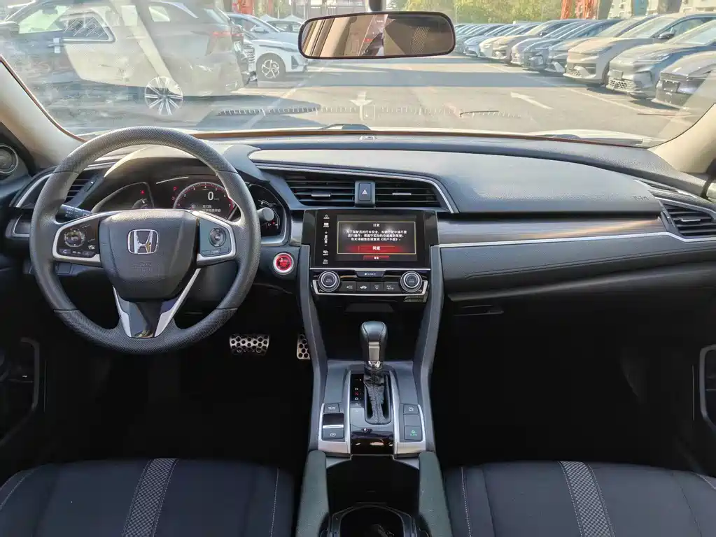 Honda Civic — миниатюра 7