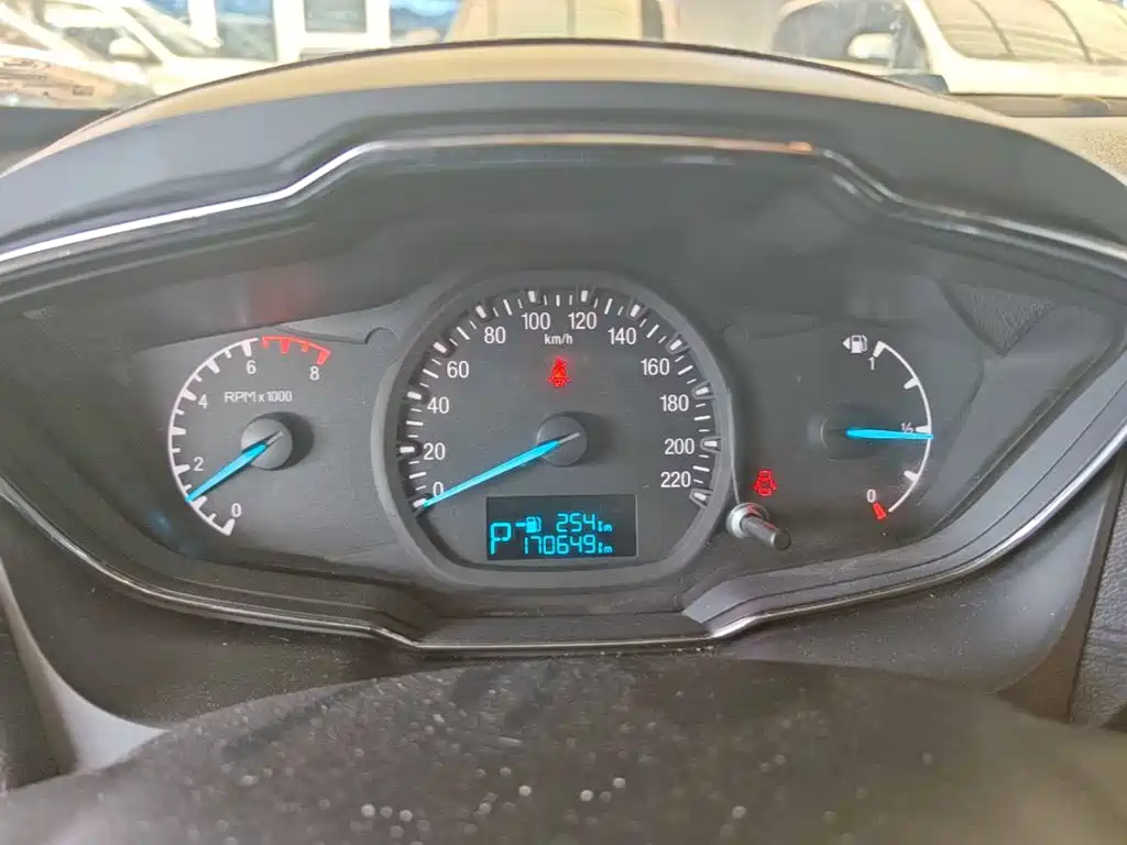 Ford Escort — миниатюра 12