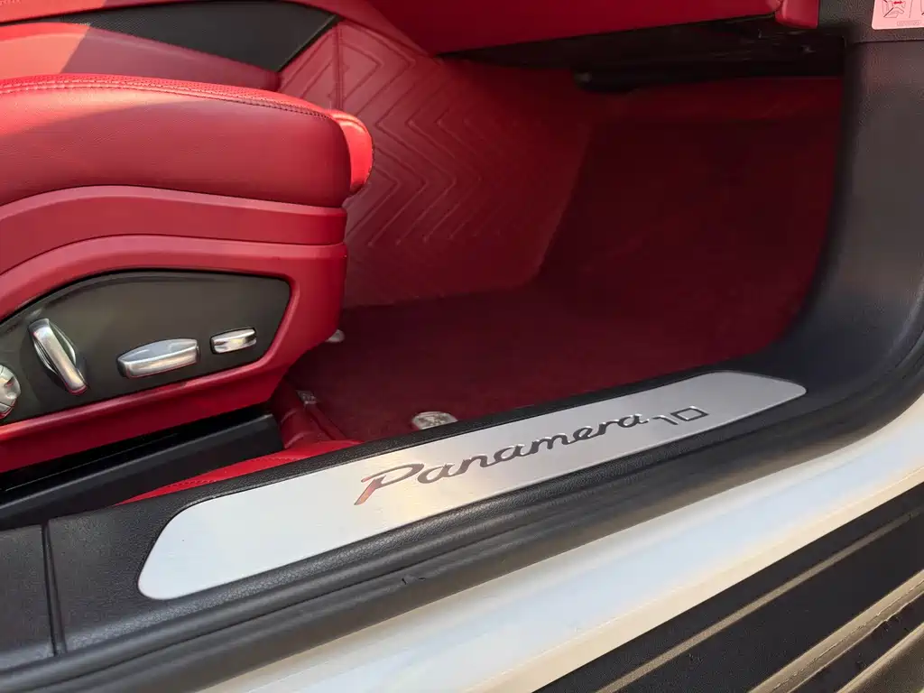 Porsche Panamera — миниатюра 11