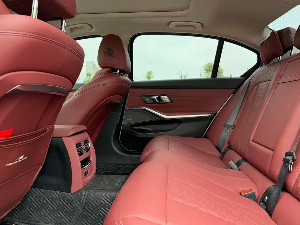 BMW 3 Series — миниатюра 11