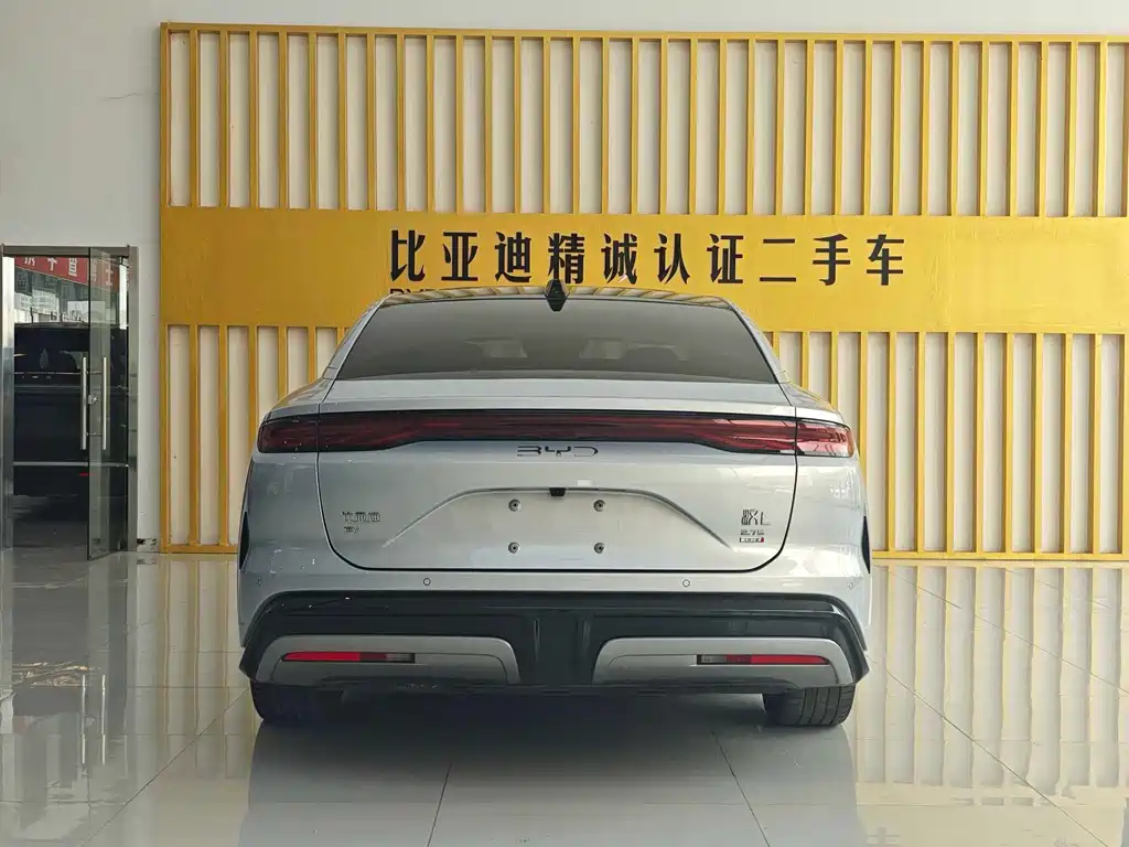BYD Han L — миниатюра 8