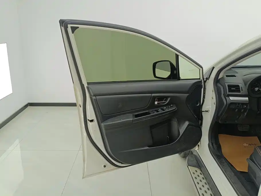 Subaru XV — миниатюра 7