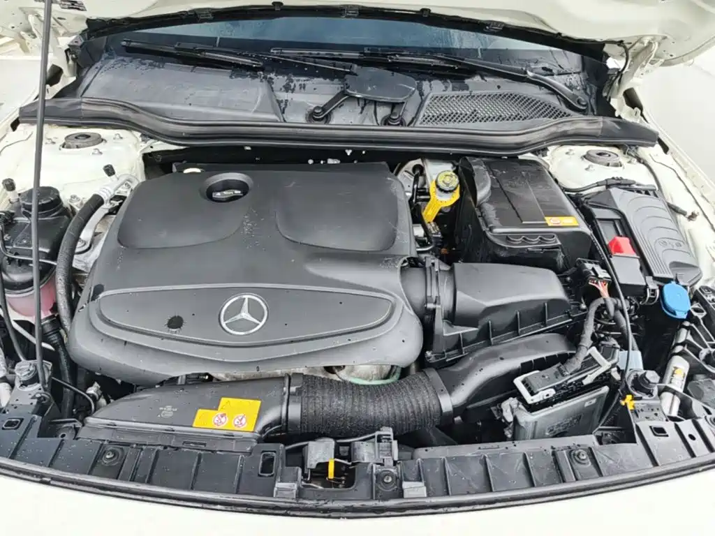 Mercedes-Benz GLA (Import) — миниатюра 20