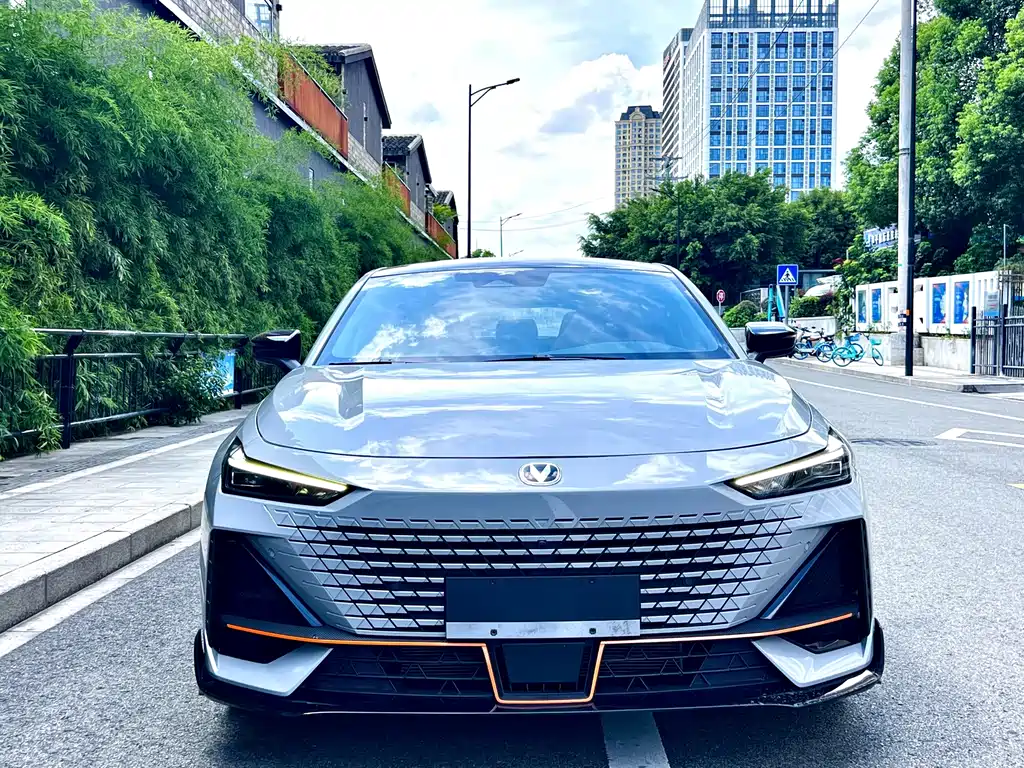 Changan UNI-V — миниатюра 2