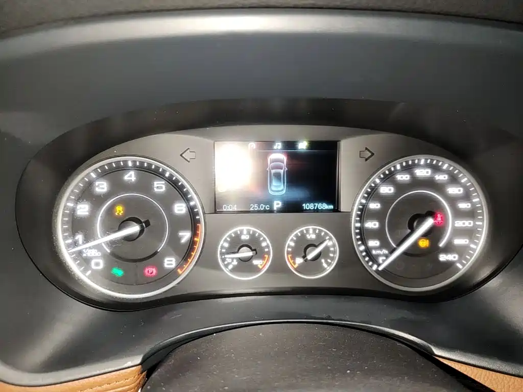 Borgward BX7 — миниатюра 12