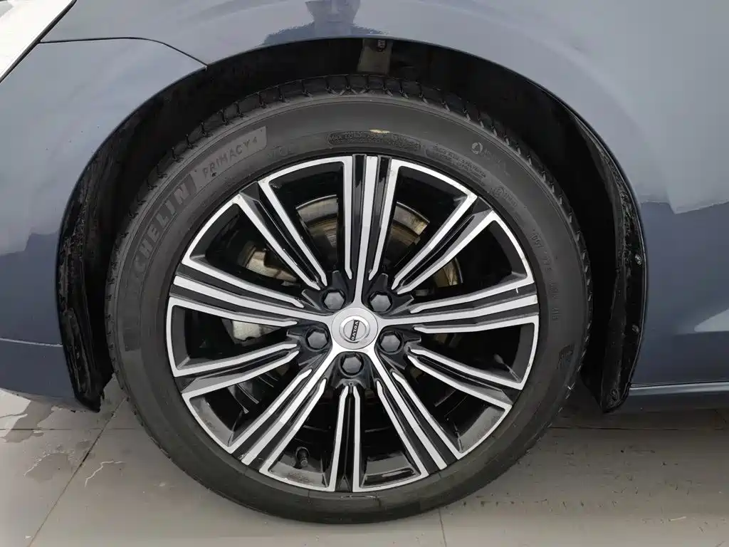 Volvo S60 — миниатюра 17