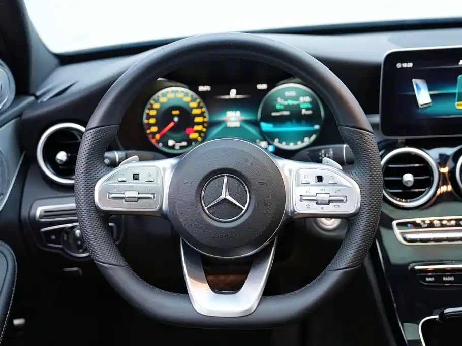 Mercedes-Benz C-Class — миниатюра 11