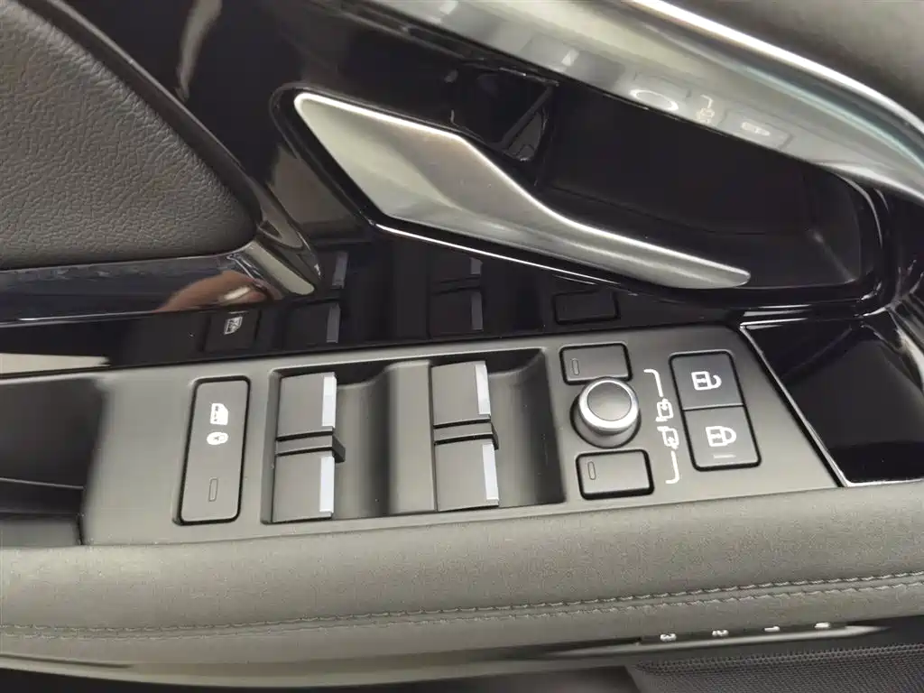 Land Rover Range Rover Evoque 2023 L 249PS Luxury
