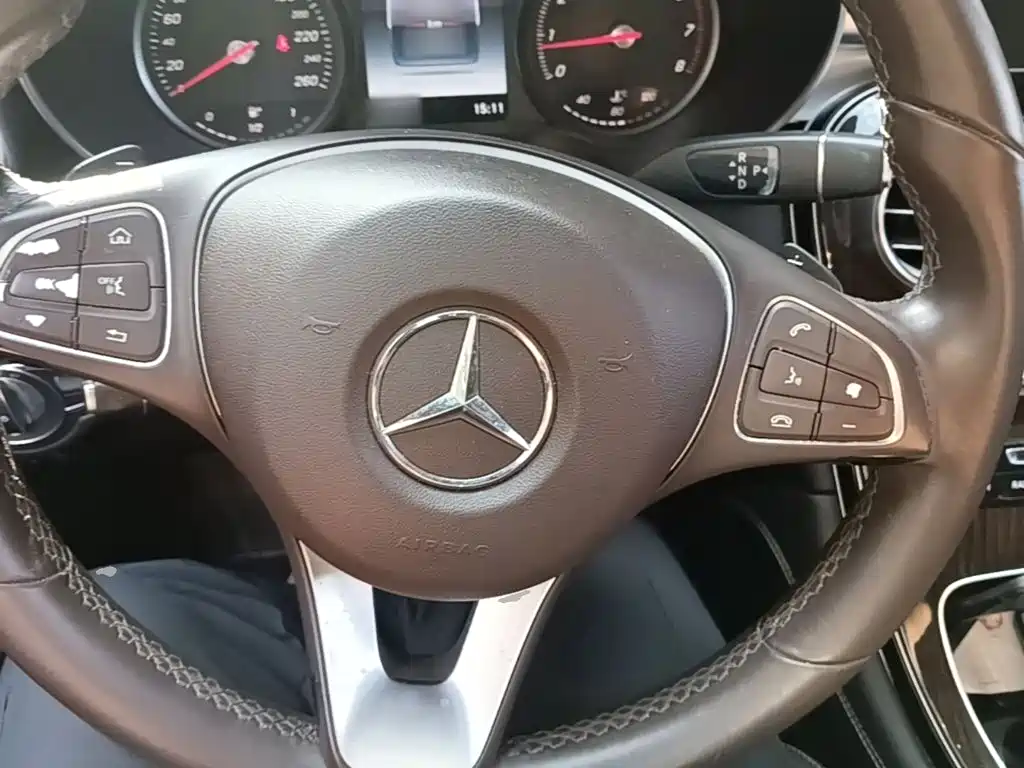 Mercedes-Benz GLC — миниатюра 11