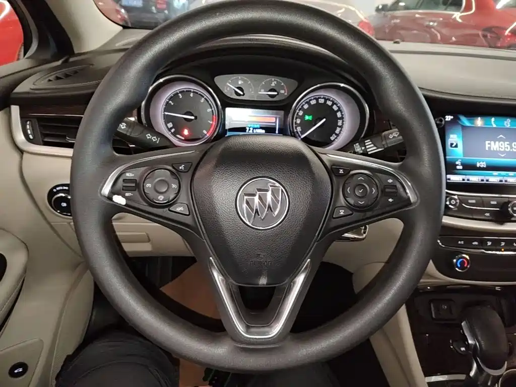 Buick Verano — миниатюра 11