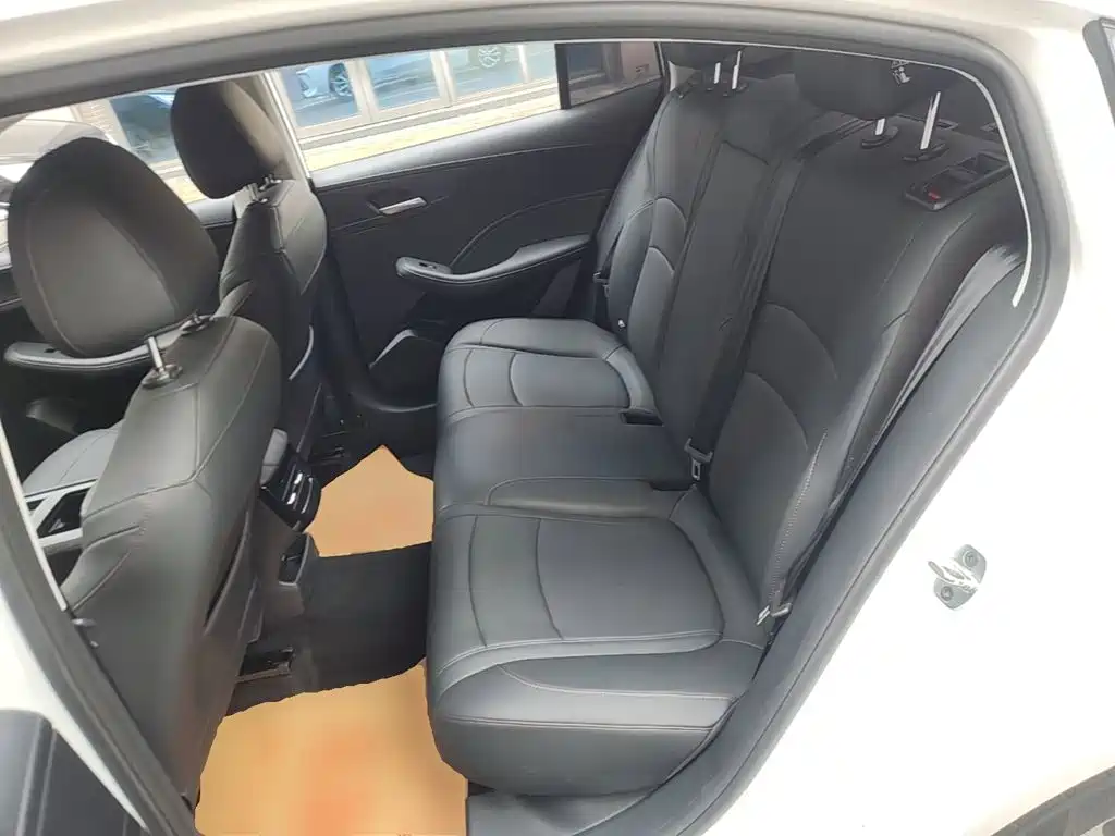 Roewe i5 — миниатюра 17