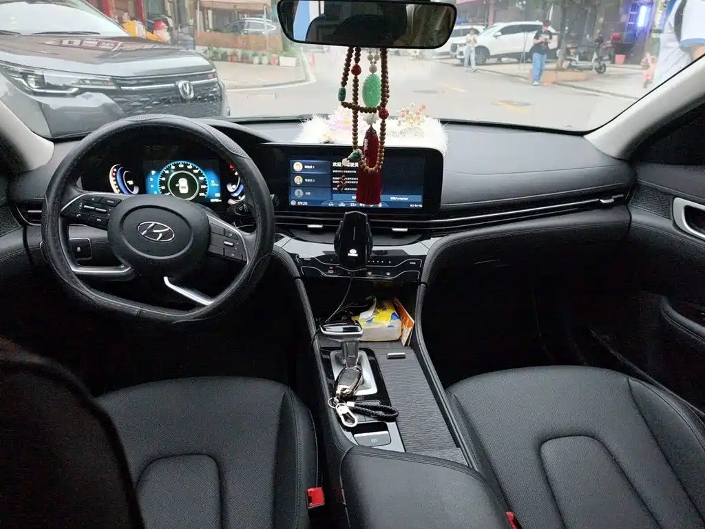 Hyundai Mistra — миниатюра 13