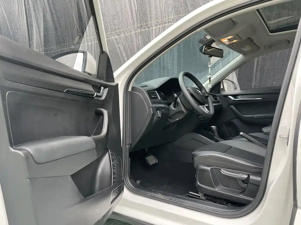 Skoda Kamiq — миниатюра 21