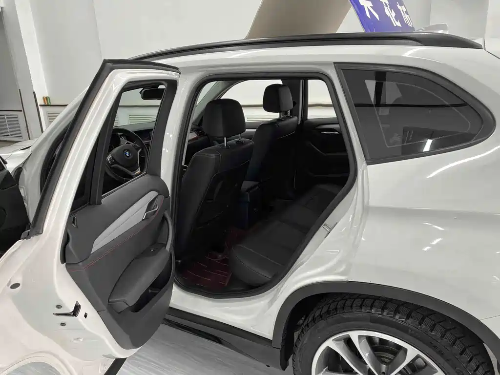 BMW X1 — миниатюра 5