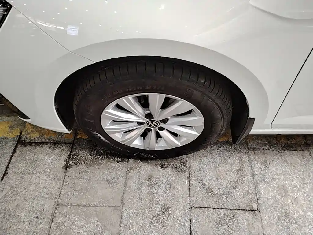Volkswagen Lavida — миниатюра 23