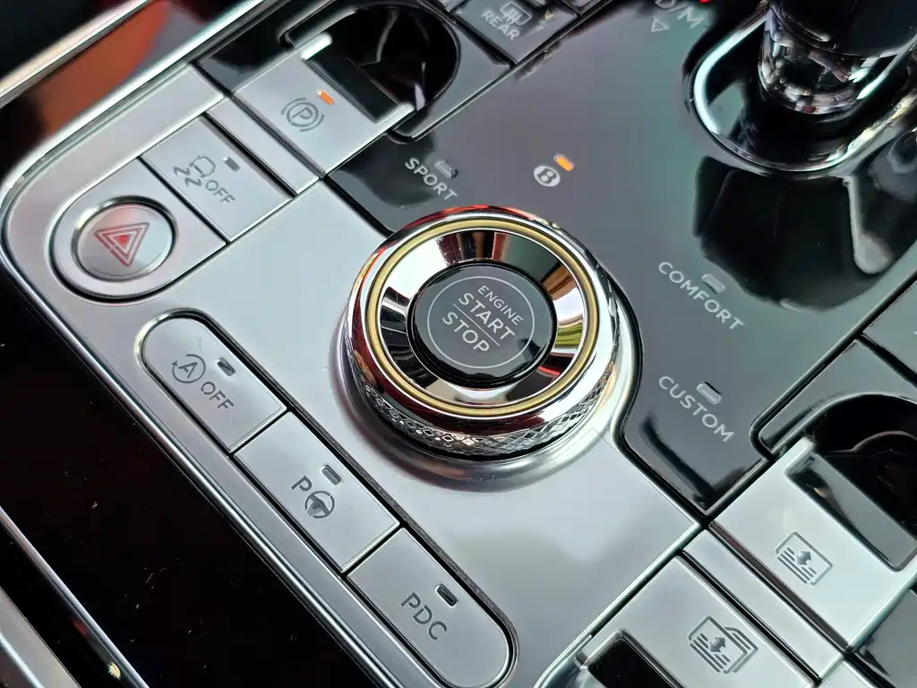 Bentley Flying Spur — миниатюра 8