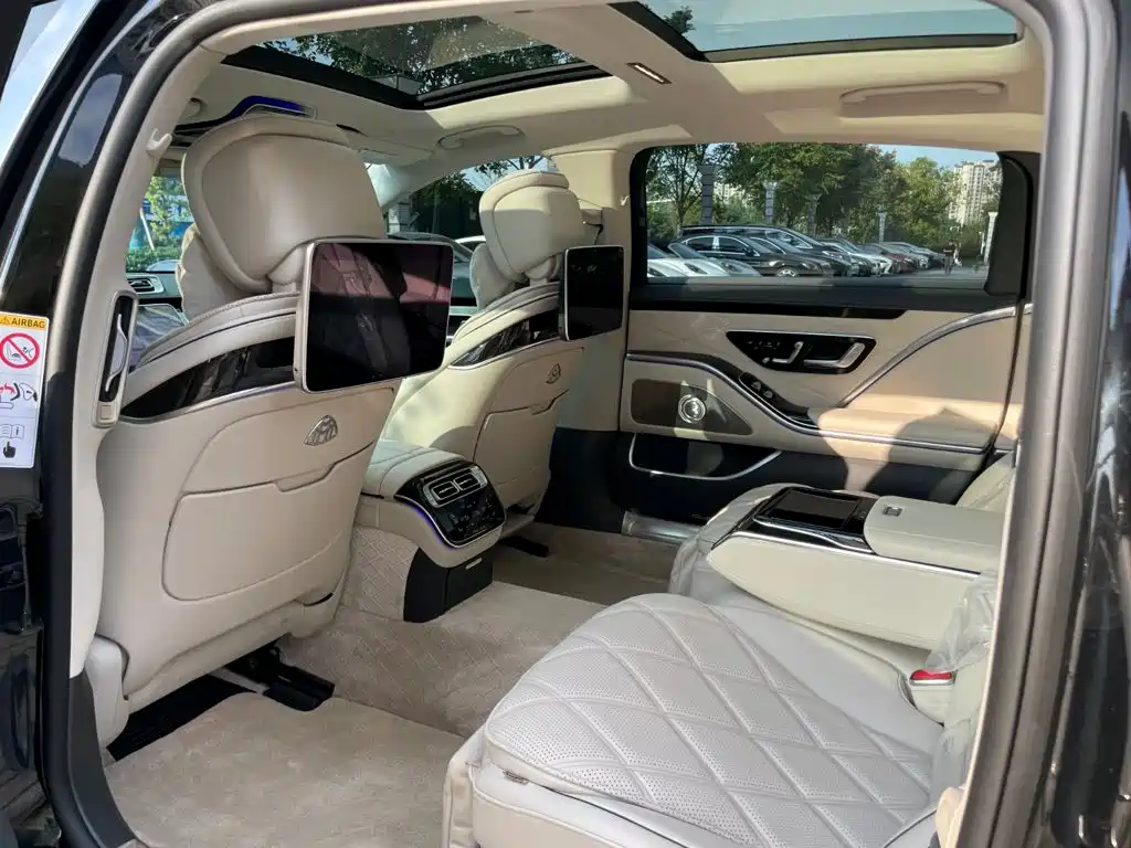 Mercedes-Benz S-Class — миниатюра 13