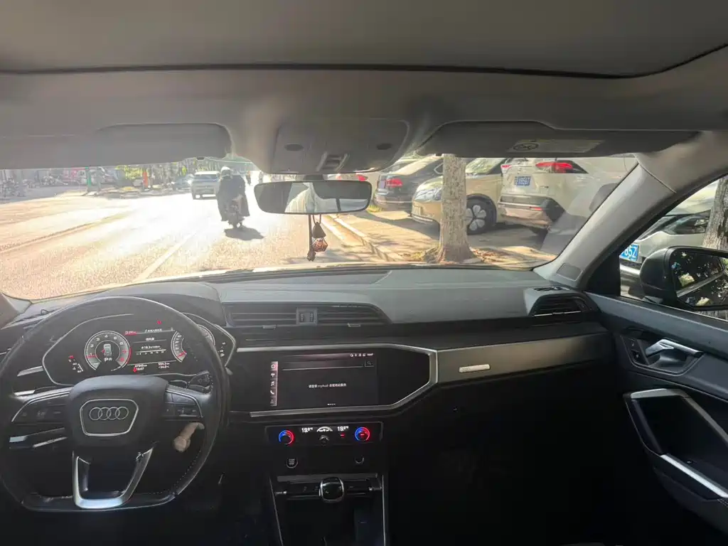 Audi Q3 — миниатюра 8
