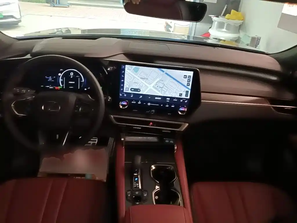 Lexus RX — миниатюра 10