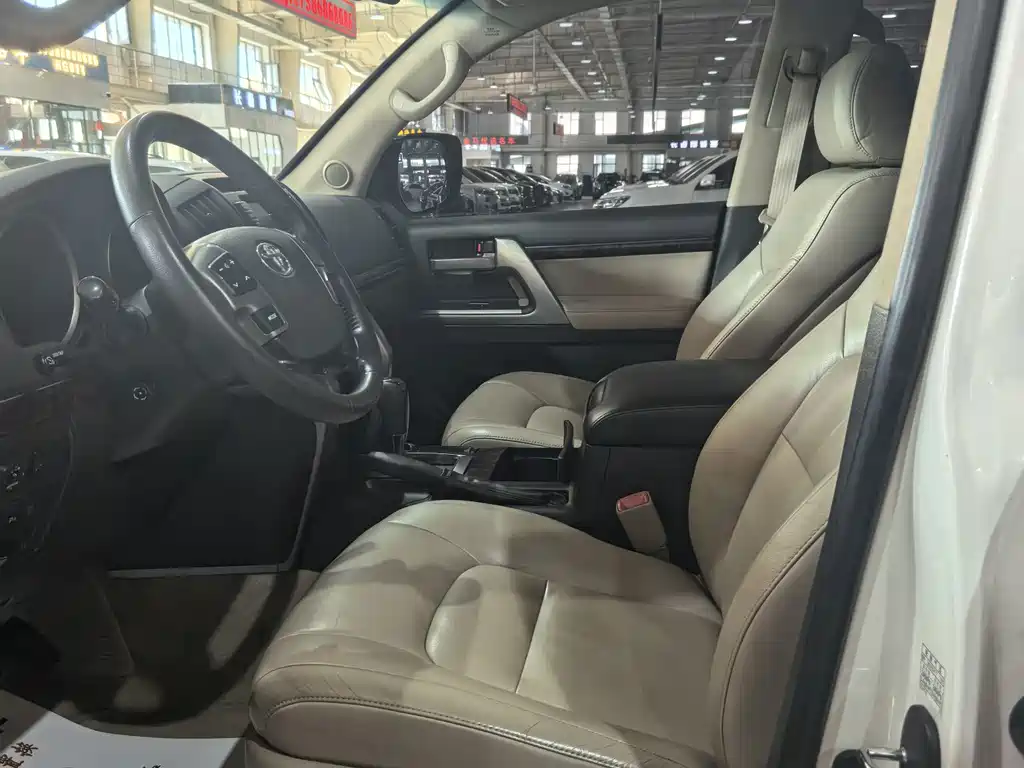 Toyota Land Cruiser — миниатюра 4