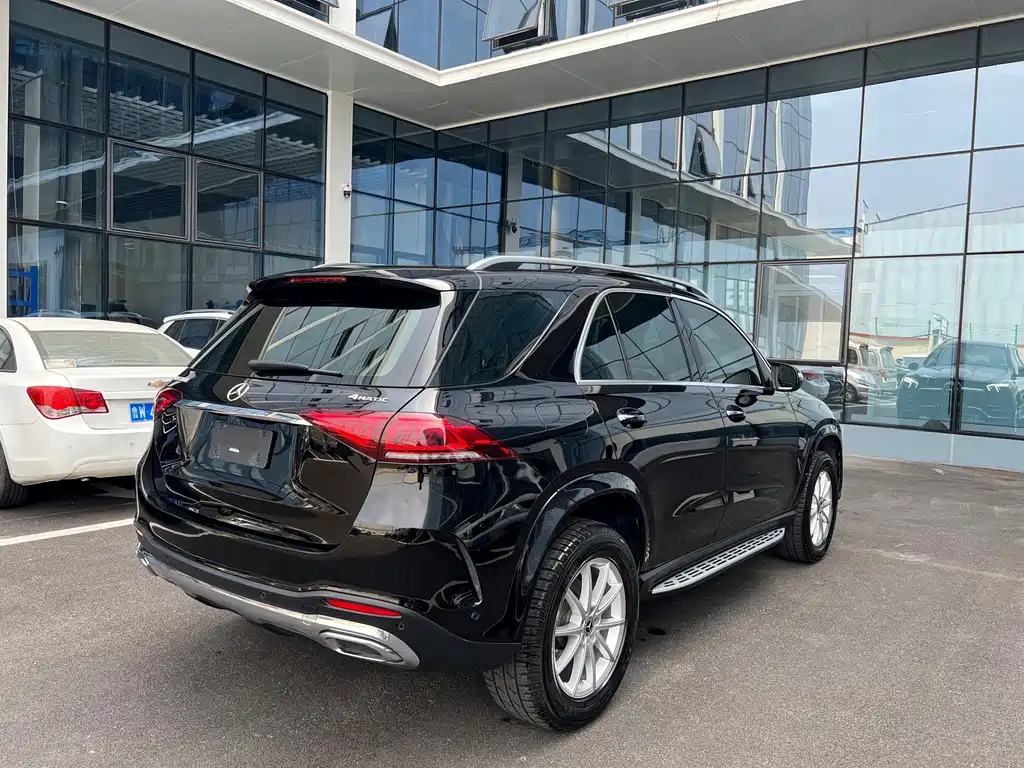 Mercedes-Benz GLE (Import) — миниатюра 9