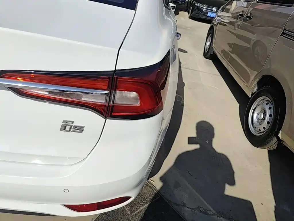 Roewe i5 — миниатюра 8