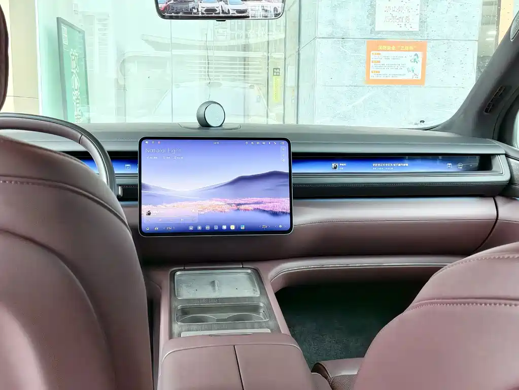 NIO ES8 — миниатюра 8