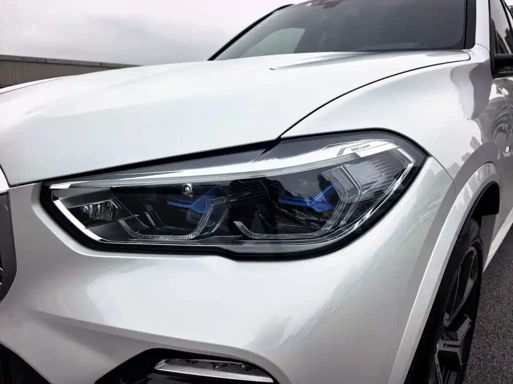 BMW X5 (Import) — миниатюра 13