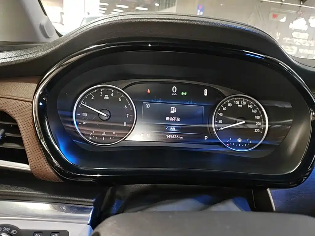 Buick GL8 — миниатюра 12