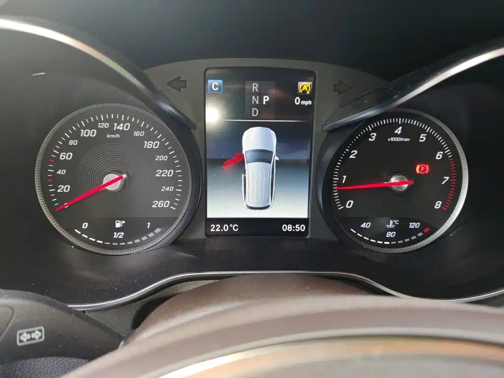 Mercedes-Benz GLC — миниатюра 12