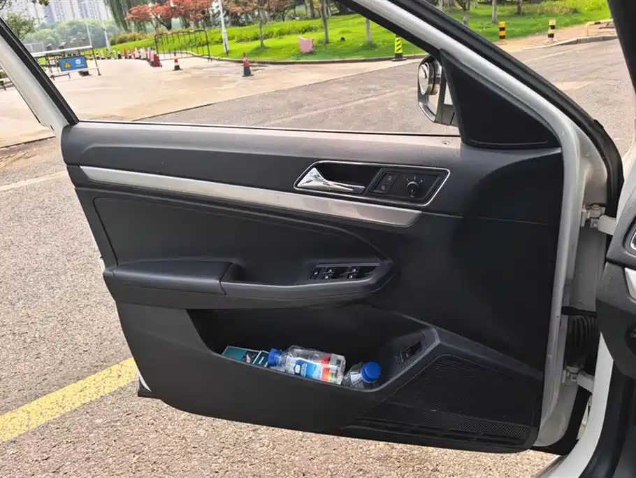 Volkswagen Lavida 2017 1.6L AT Comfort