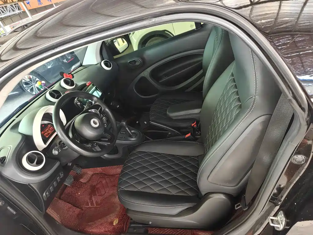 smart Smart Fortwo — миниатюра 7