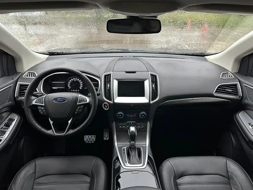 Ford Edge — миниатюра 18