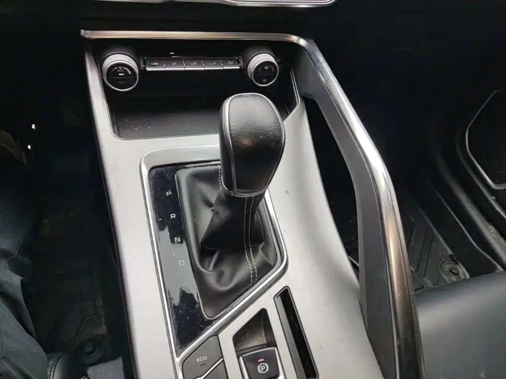 Geely Binyue — миниатюра 14