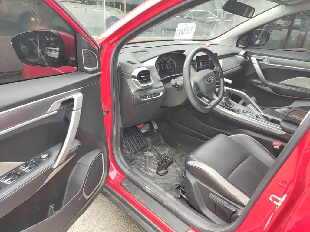 Geely Binyue — миниатюра 16