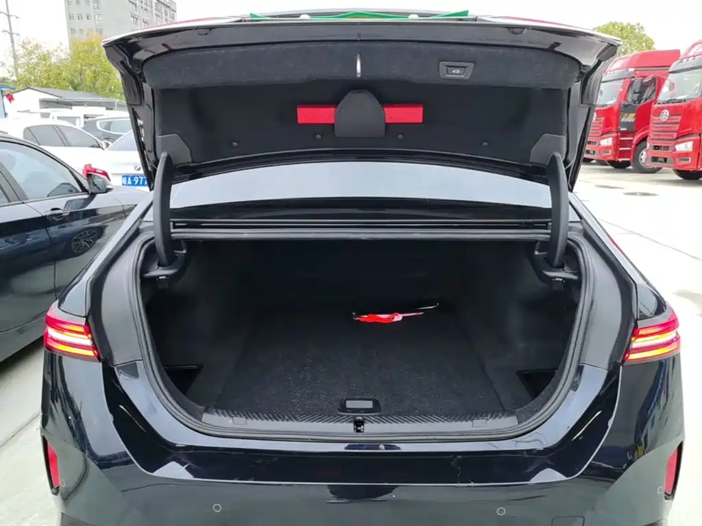 BMW i5 — миниатюра 19