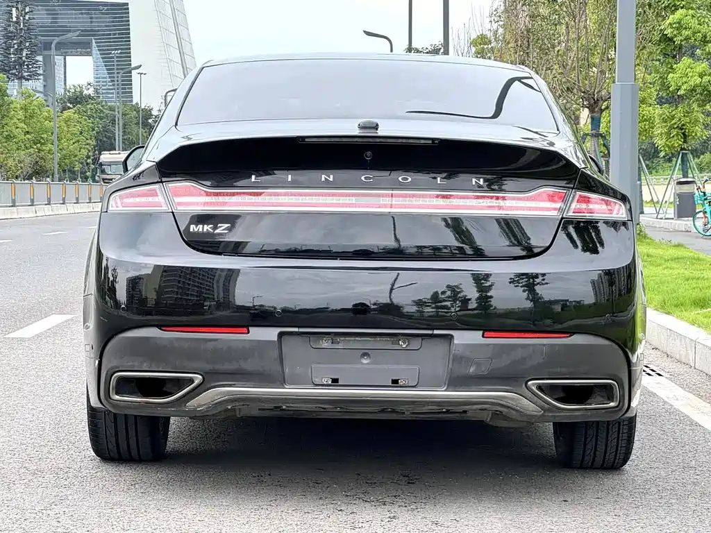 Lincoln MKZ — миниатюра 6