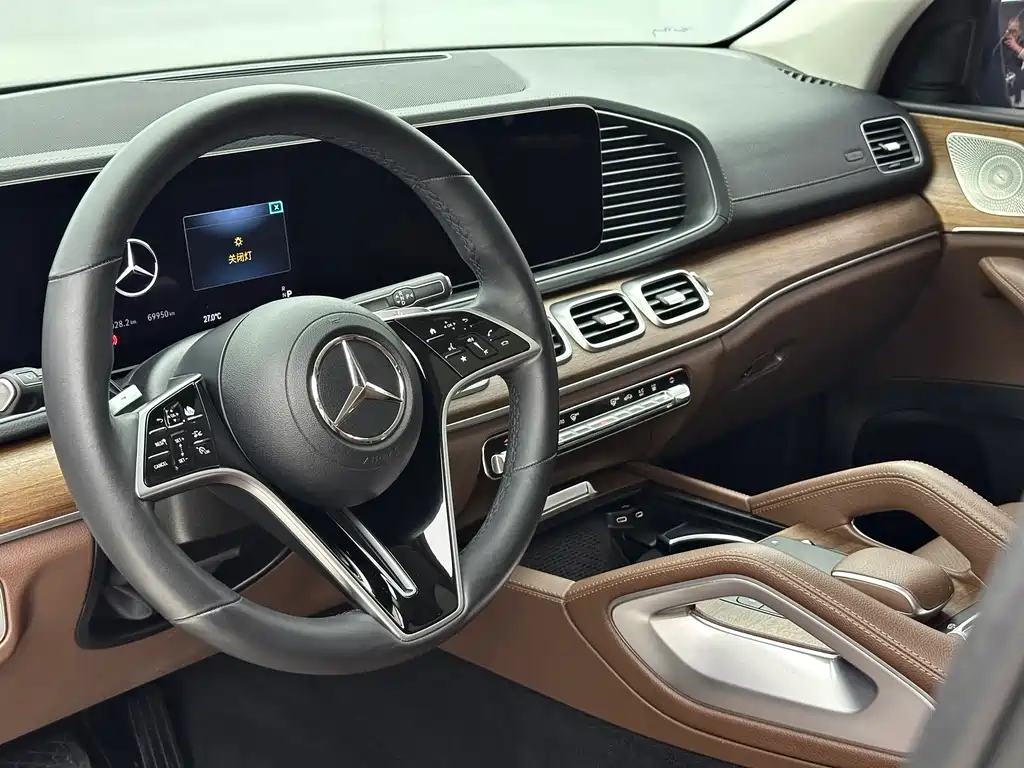 Mercedes-Benz GLE New Energy — миниатюра 18