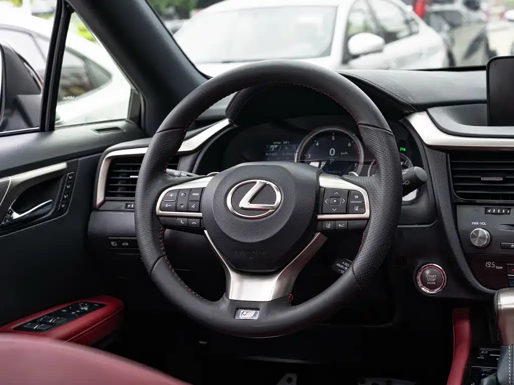 Lexus RX — миниатюра 14